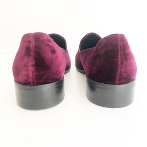 Marc Fisher Shoes - MARC FISHER TRAYCEE BURGANDY VELVET LOAFER SZ 8.5 Marc Fisher Shoes - MARC FISHER TRAYCEE BURGANDY VELVET LOAFER SZ 8.5
